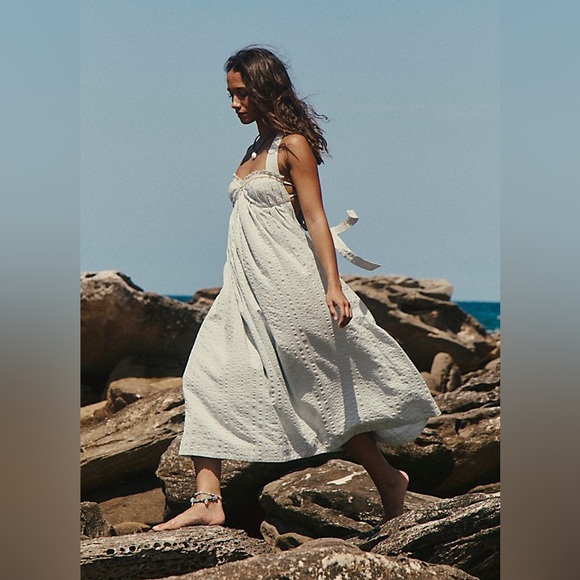 Free People Dresses & Skirts - NWOT Free People Poppy Cotton Seersucker Midi Dress in Smoke (Light Blue) Sz M